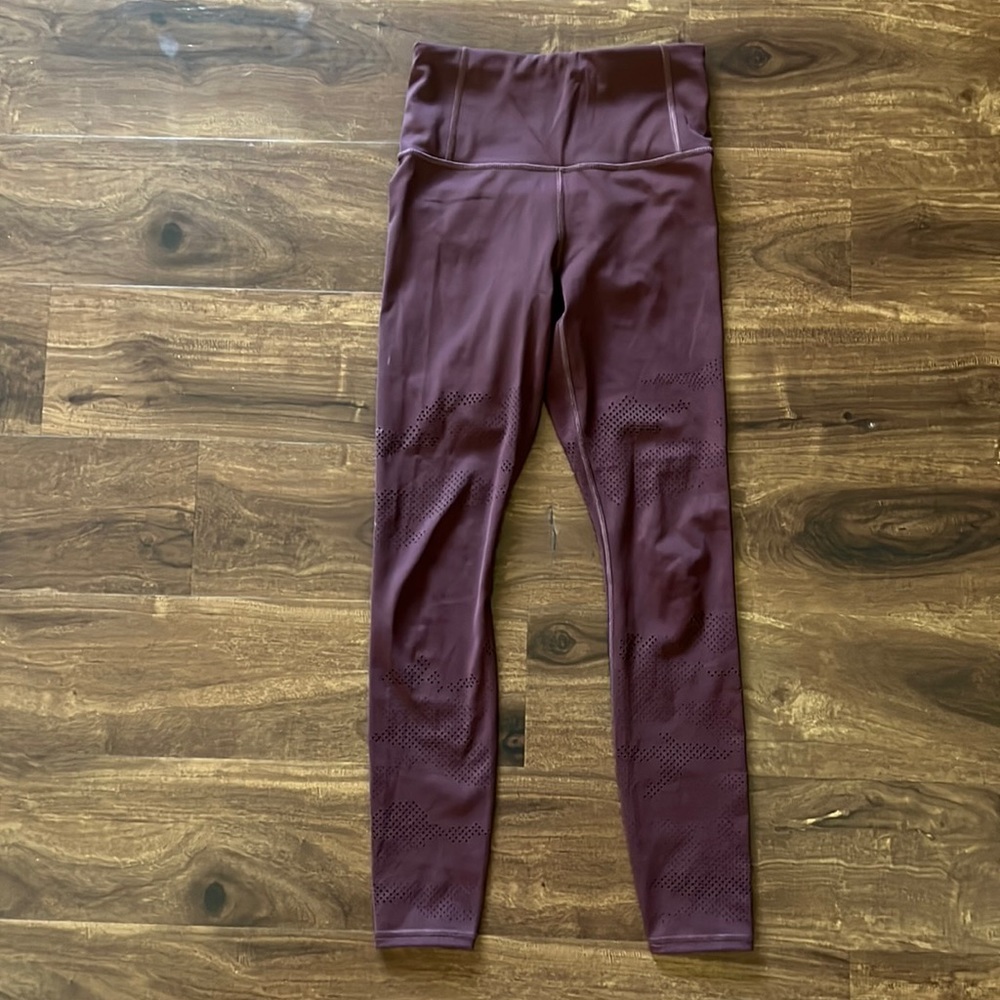 Athleta Persistence Laser Cut 7/8 Tight